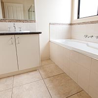 Corowa Cleaning - Bathroom Tile Commercial Cleaner Wodonga